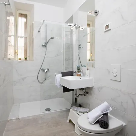 Kandlers Street Pula